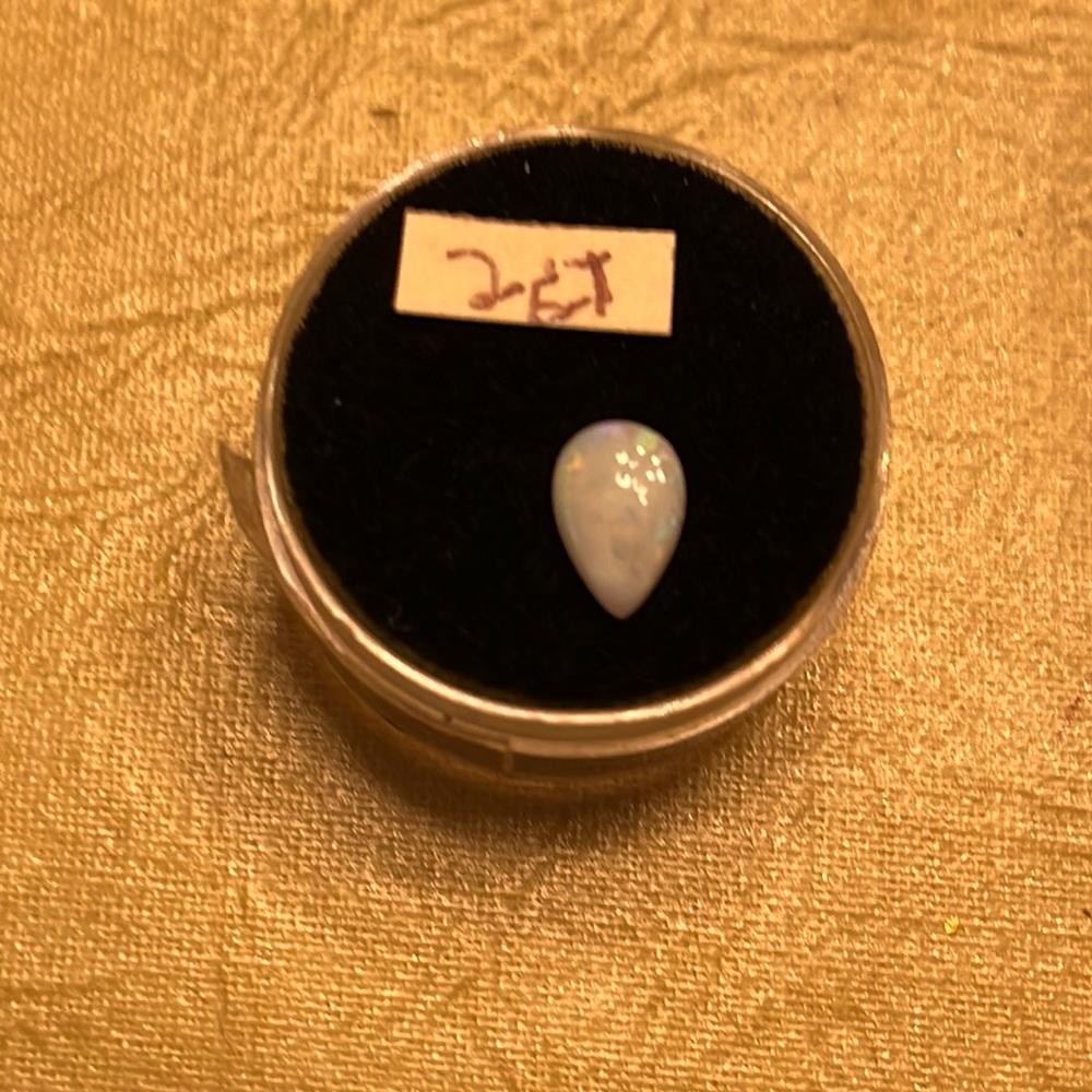 Loose STONE OPAL 2 Carat lots of Fire great for Ring or Pendant